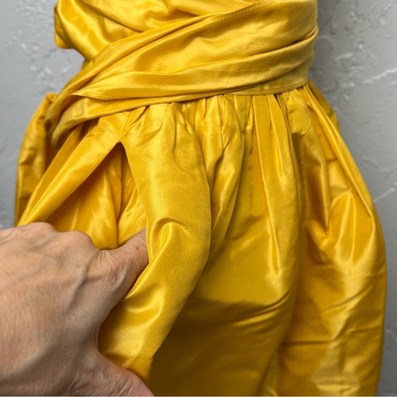 Diane Von Furstenberg Taffeta Silk Yellow Wrap Dress Small - Picture 3 of 14